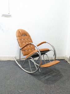Vip Rocking Chair - বাদামী কালার
